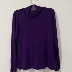 BLUSA ROXA DE MANGA LONGA COM GOLA ROLÊ